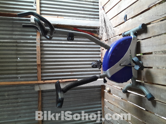 সাইকেলিং মেশিন